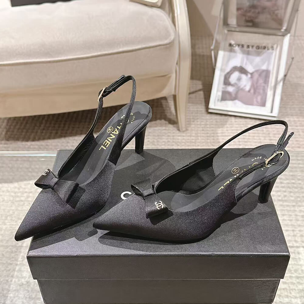 CHANEL Slingbacks